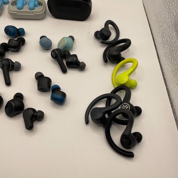 Lot of 30‎ Incomplete Bluetooth Headphones Earbuds Airbuds - Picture 6 of 6